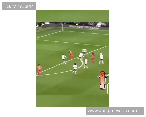 探索35号足球的魅力与技术特点提升青少年足球水平的有效途径 探索35号足球的魅力与技术特点提升青少年足球水平的有效途径